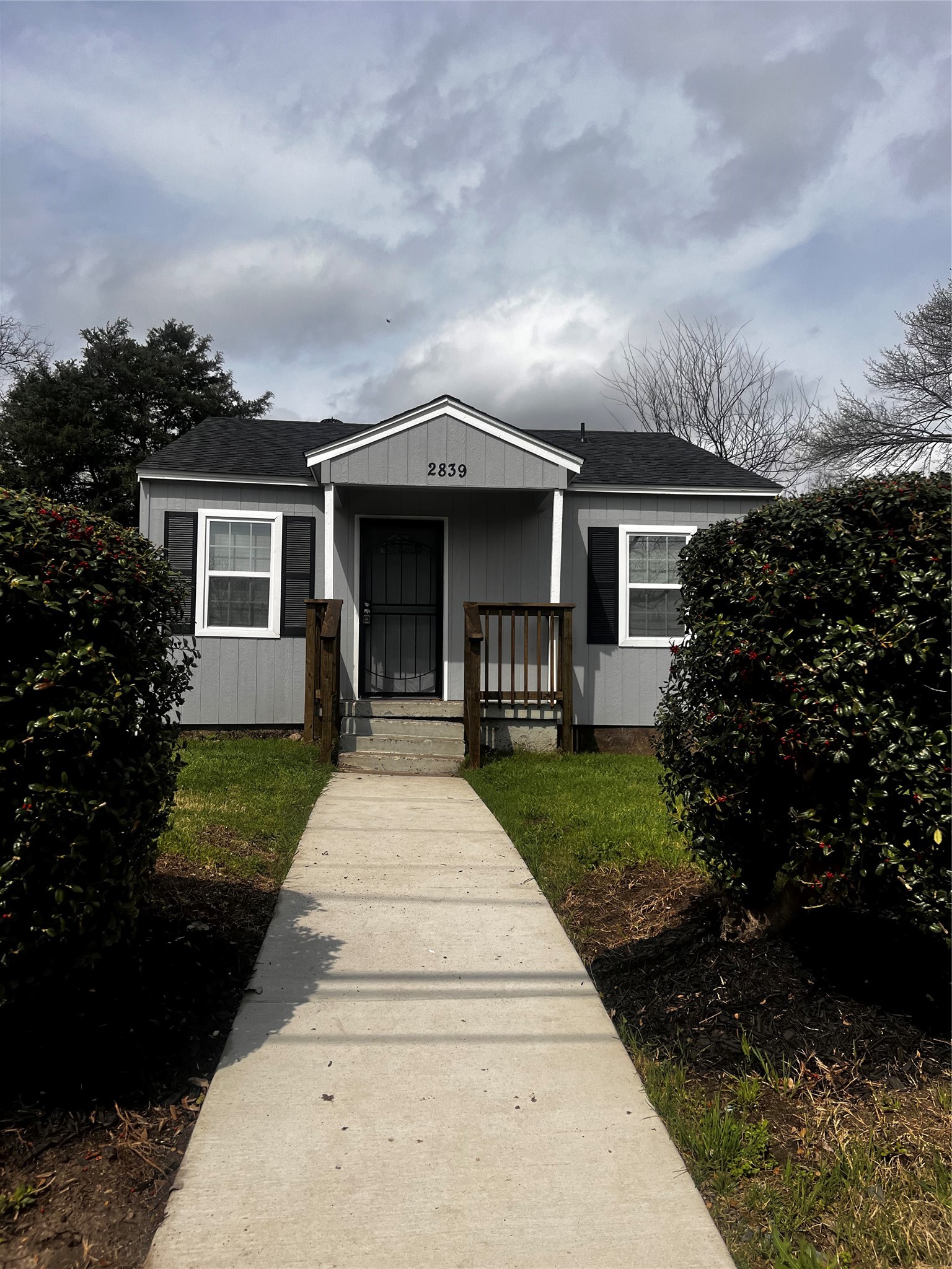 2839 E Overton Road Dallas TX 75216