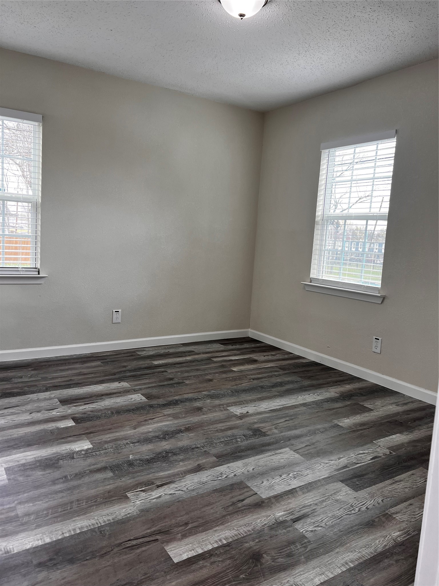 2839 E Overton Road Dallas TX 75216