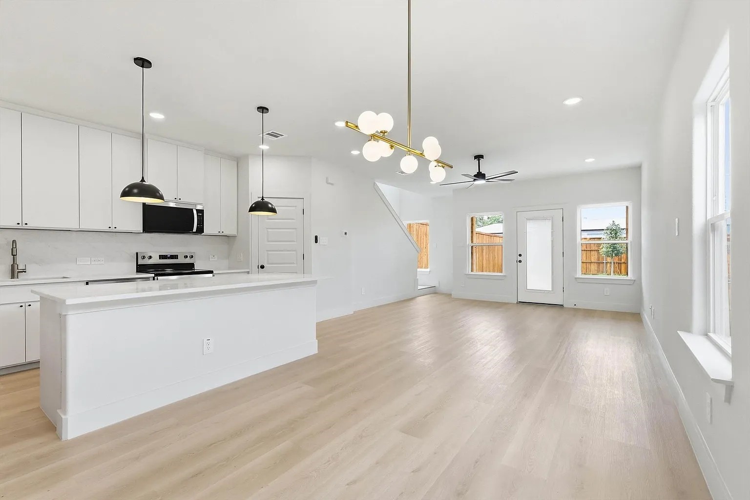 2501 Merlin Street Dallas TX 75215