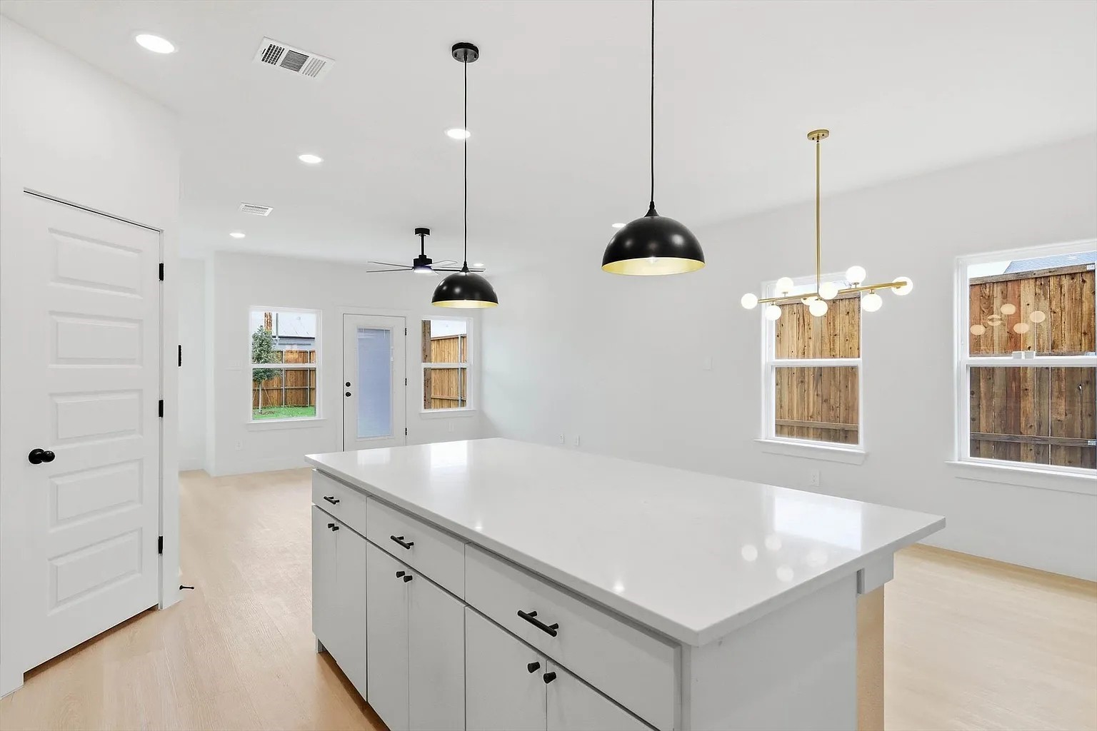 2501 Merlin Street Dallas TX 75215