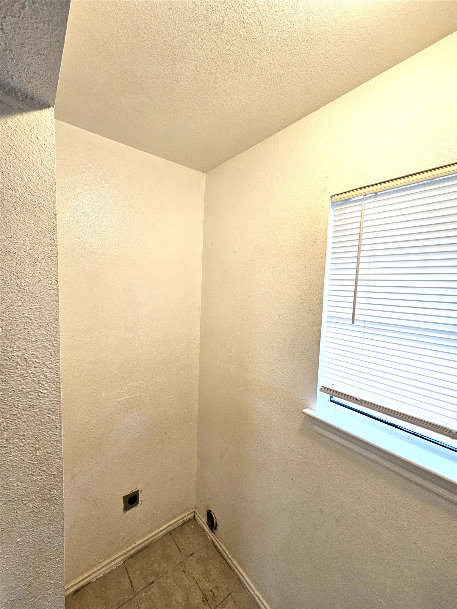 2839 Avenue J Fort Worth TX 76105