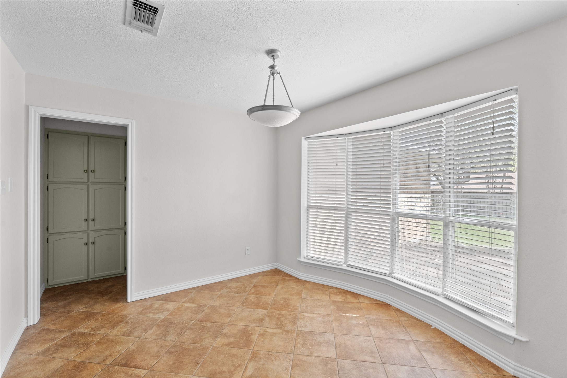 1106 Almond Drive Mansfield TX 76063