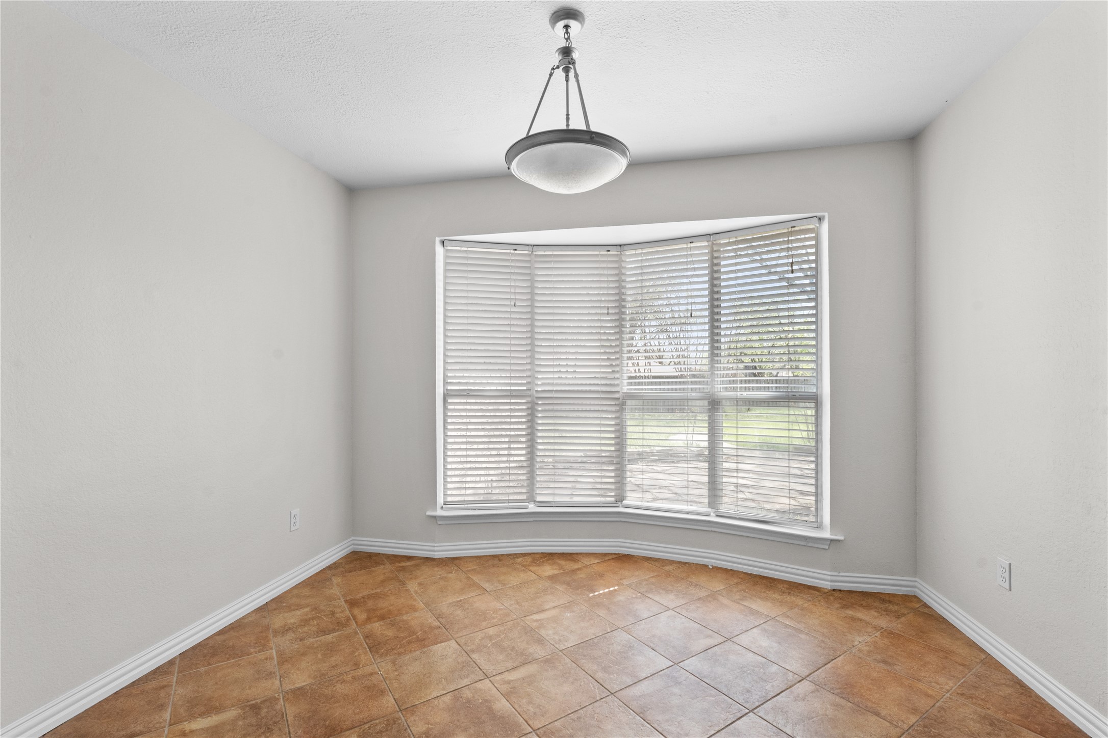 1106 Almond Drive Mansfield TX 76063