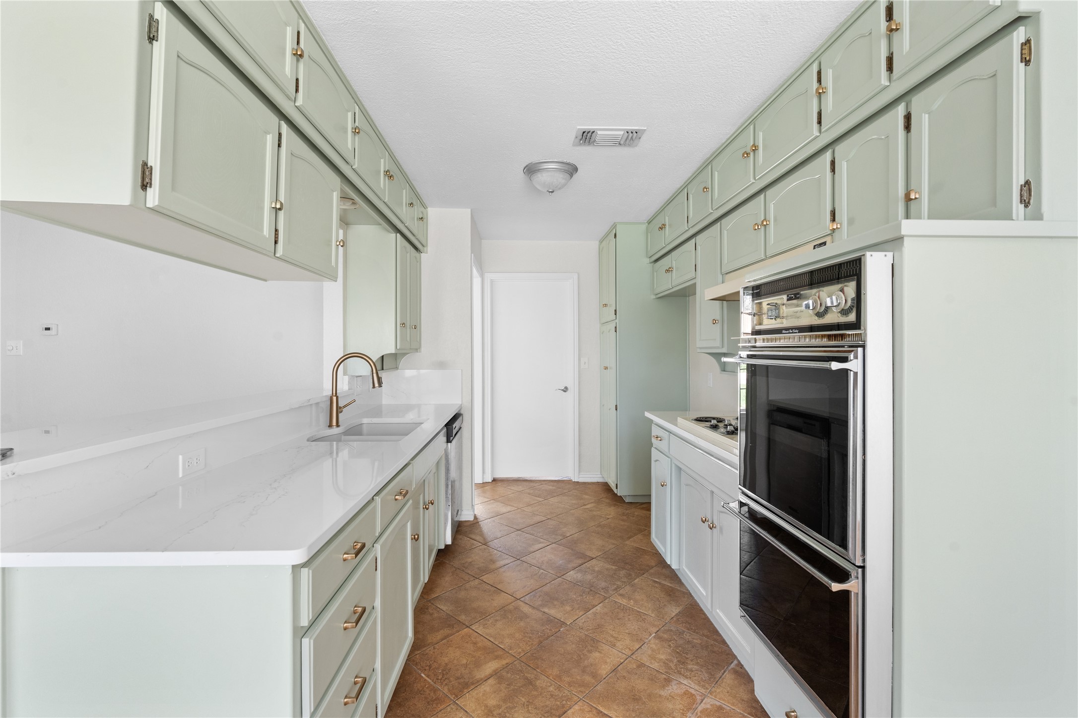 1106 Almond Drive Mansfield TX 76063