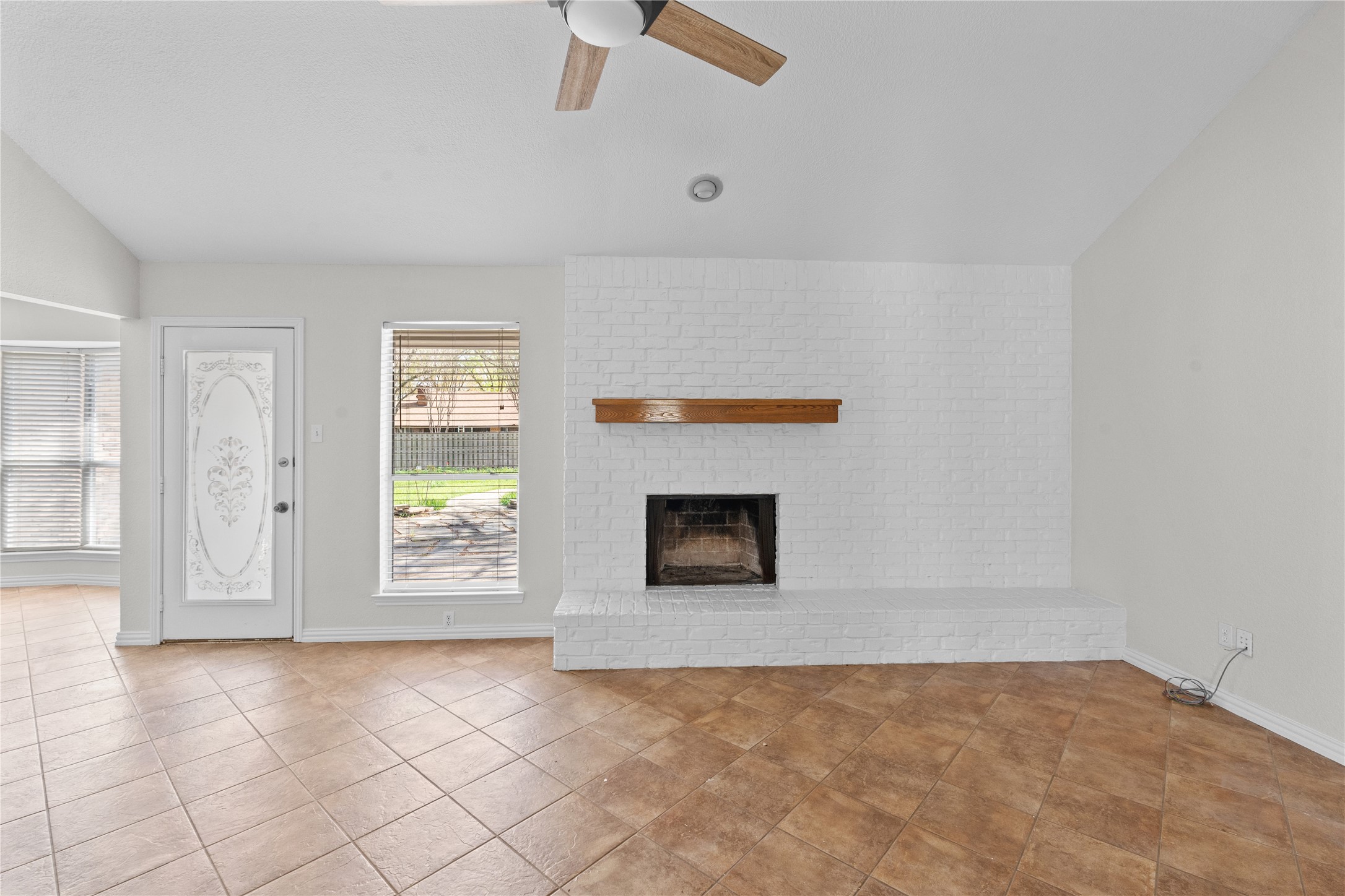 1106 Almond Drive Mansfield TX 76063