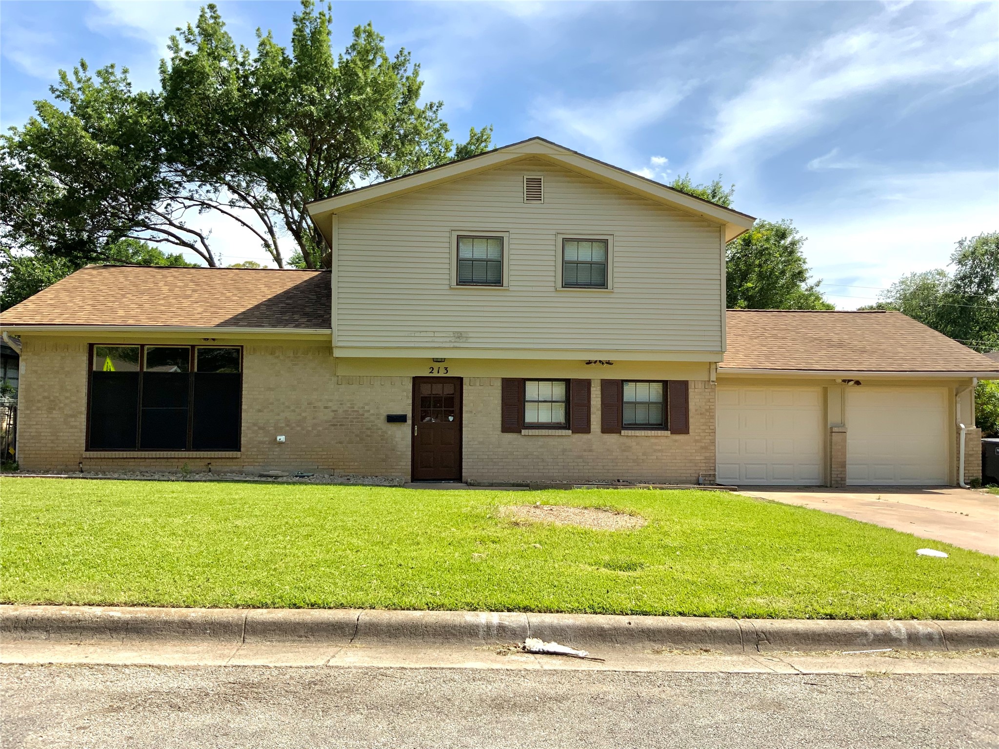 213 Georgian Road Fort Worth TX 76134