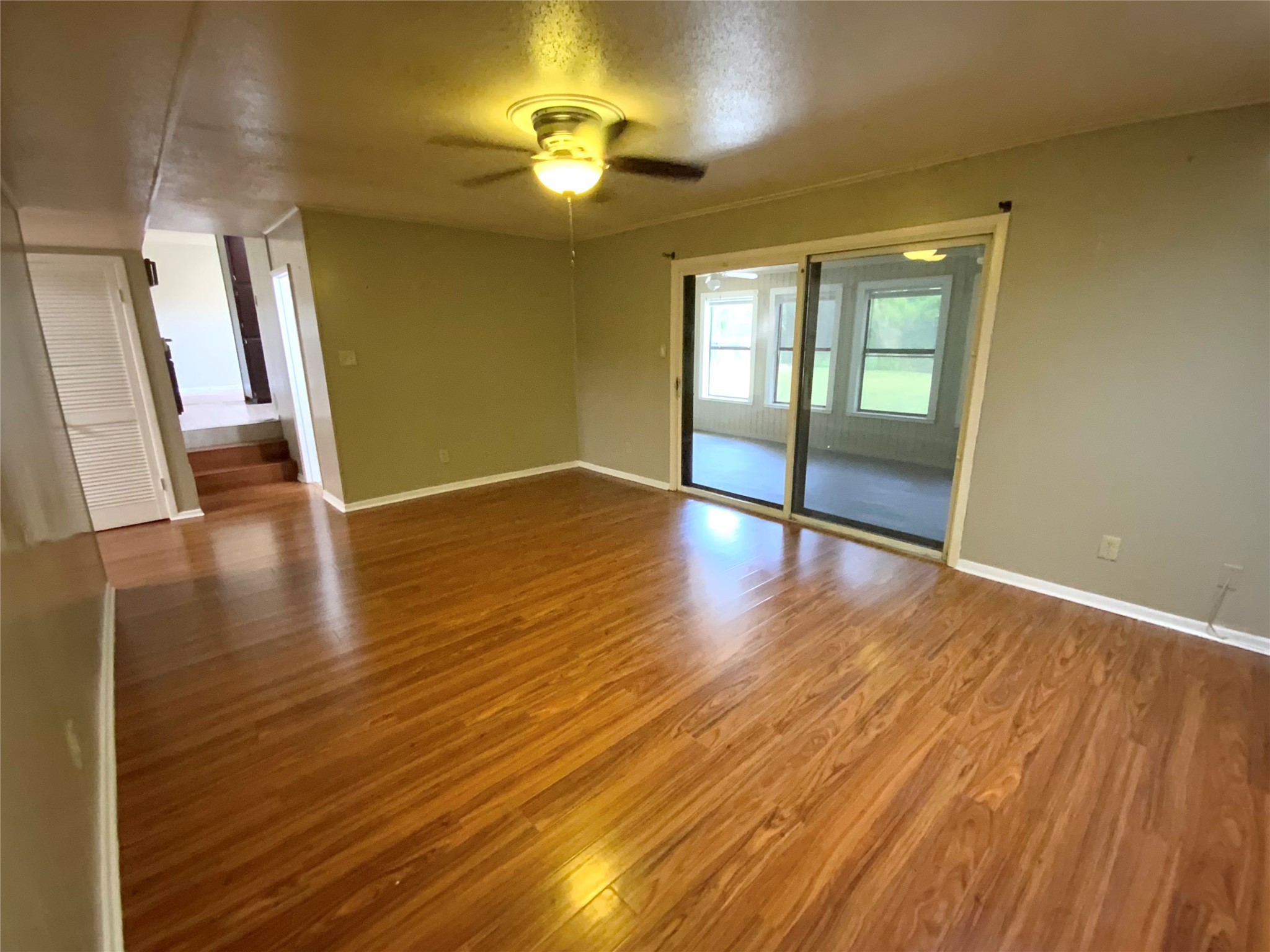 213 Georgian Road Fort Worth TX 76134