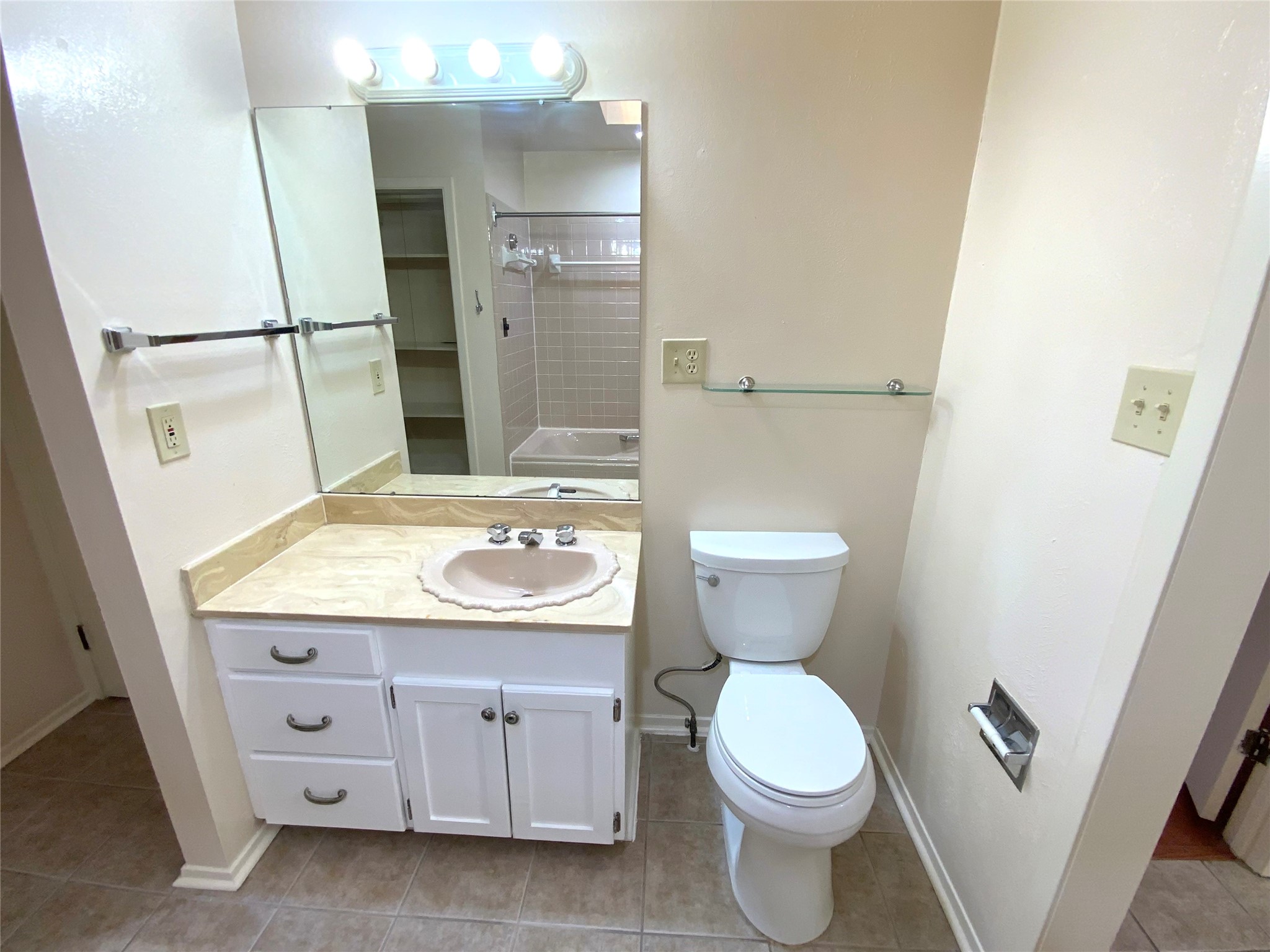 213 Georgian Road Fort Worth TX 76134
