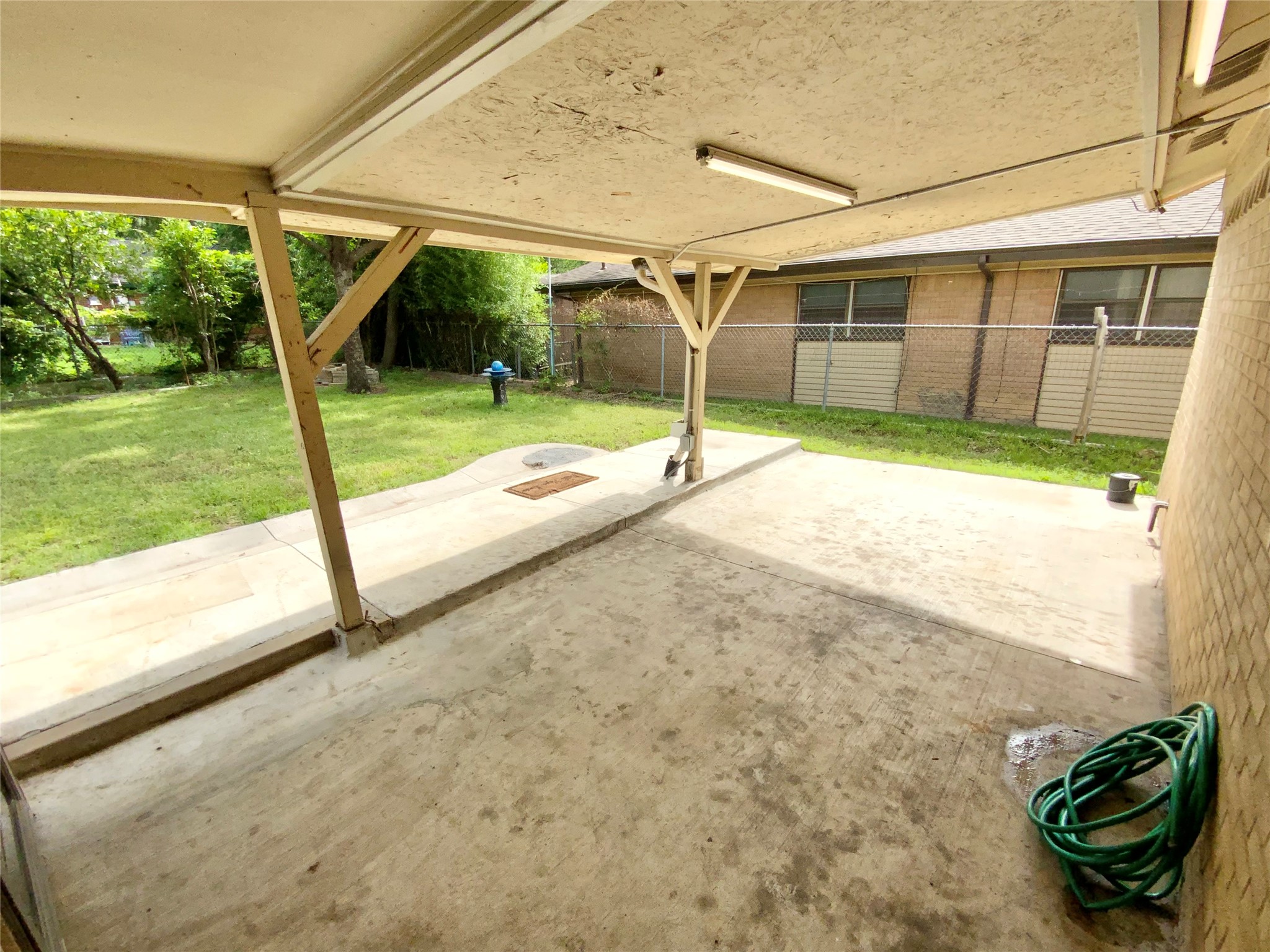 213 Georgian Road Fort Worth TX 76134