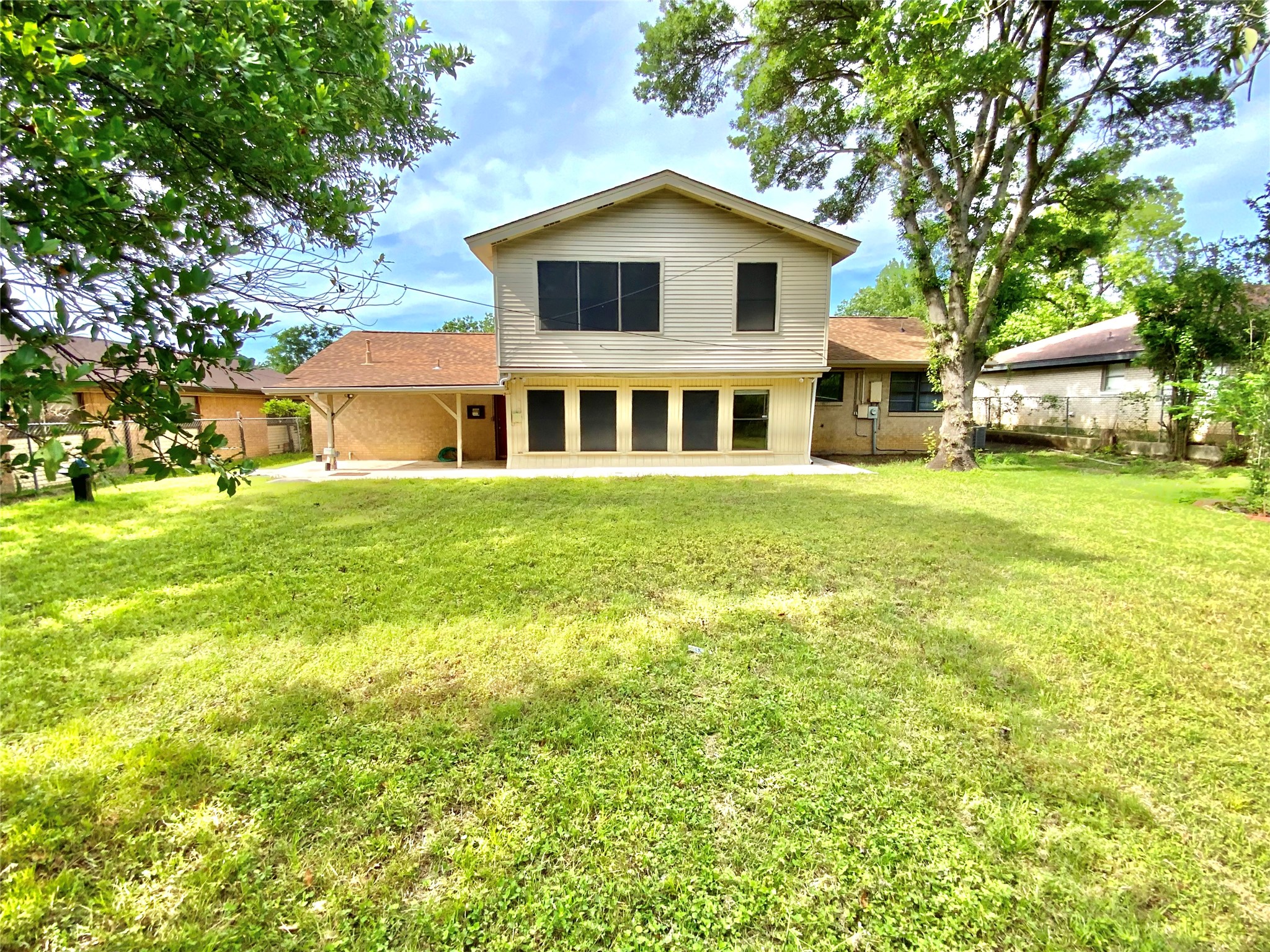 213 Georgian Road Fort Worth TX 76134