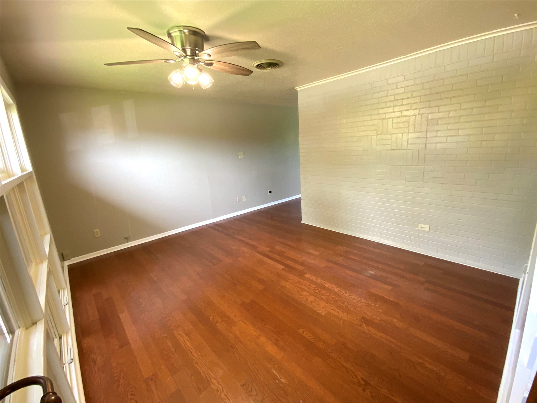 213 Georgian Road Fort Worth TX 76134