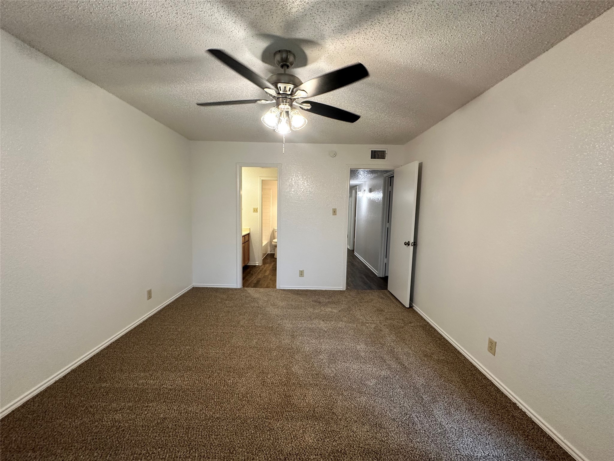 833 White Rock Street Saginaw TX 76179