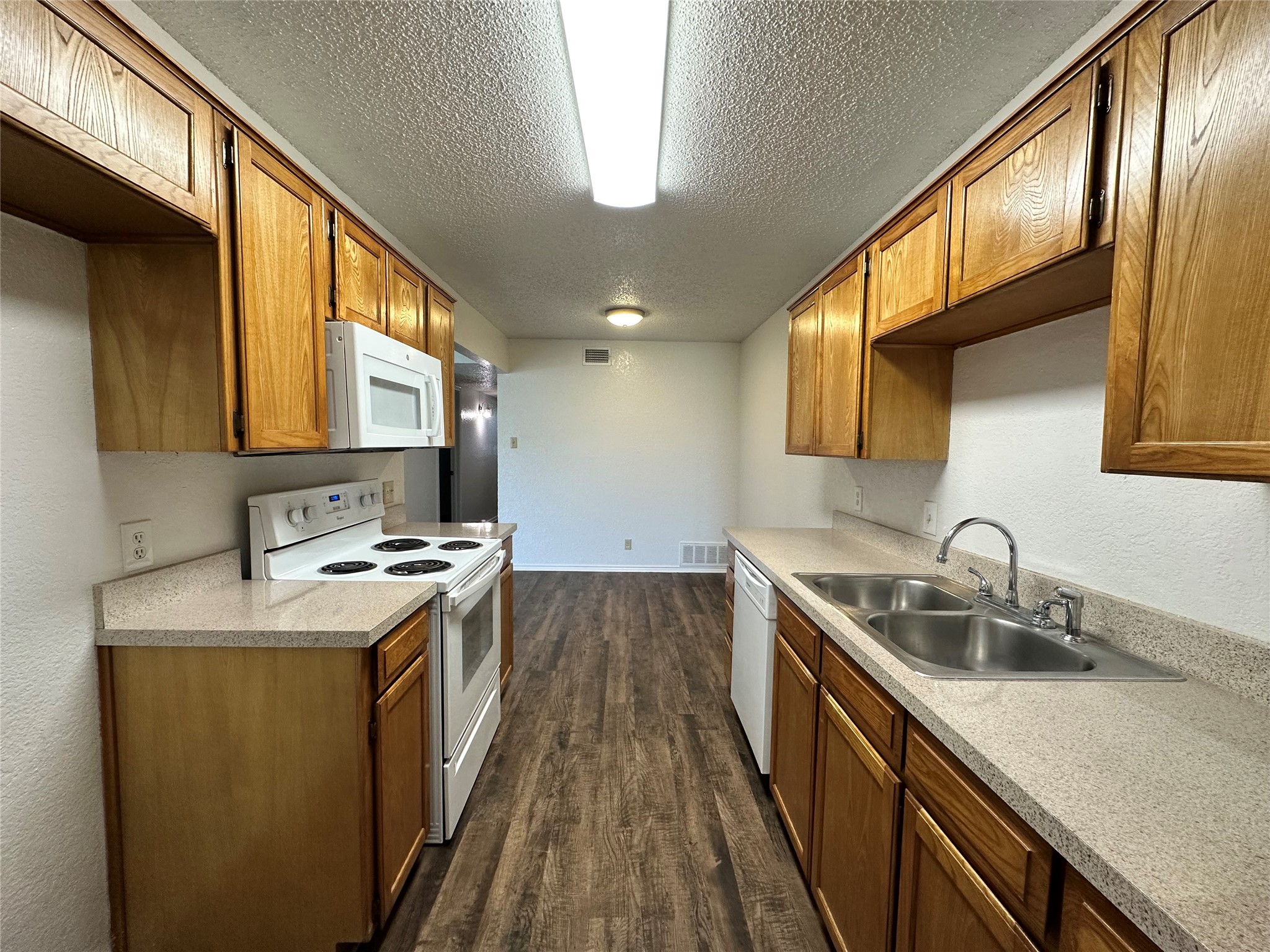 833 White Rock Street Saginaw TX 76179