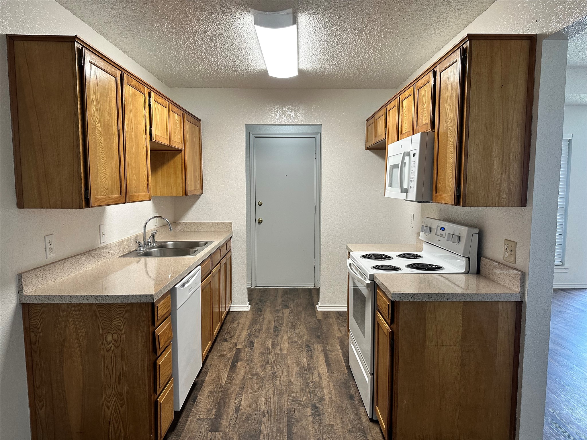 833 White Rock Street Saginaw TX 76179