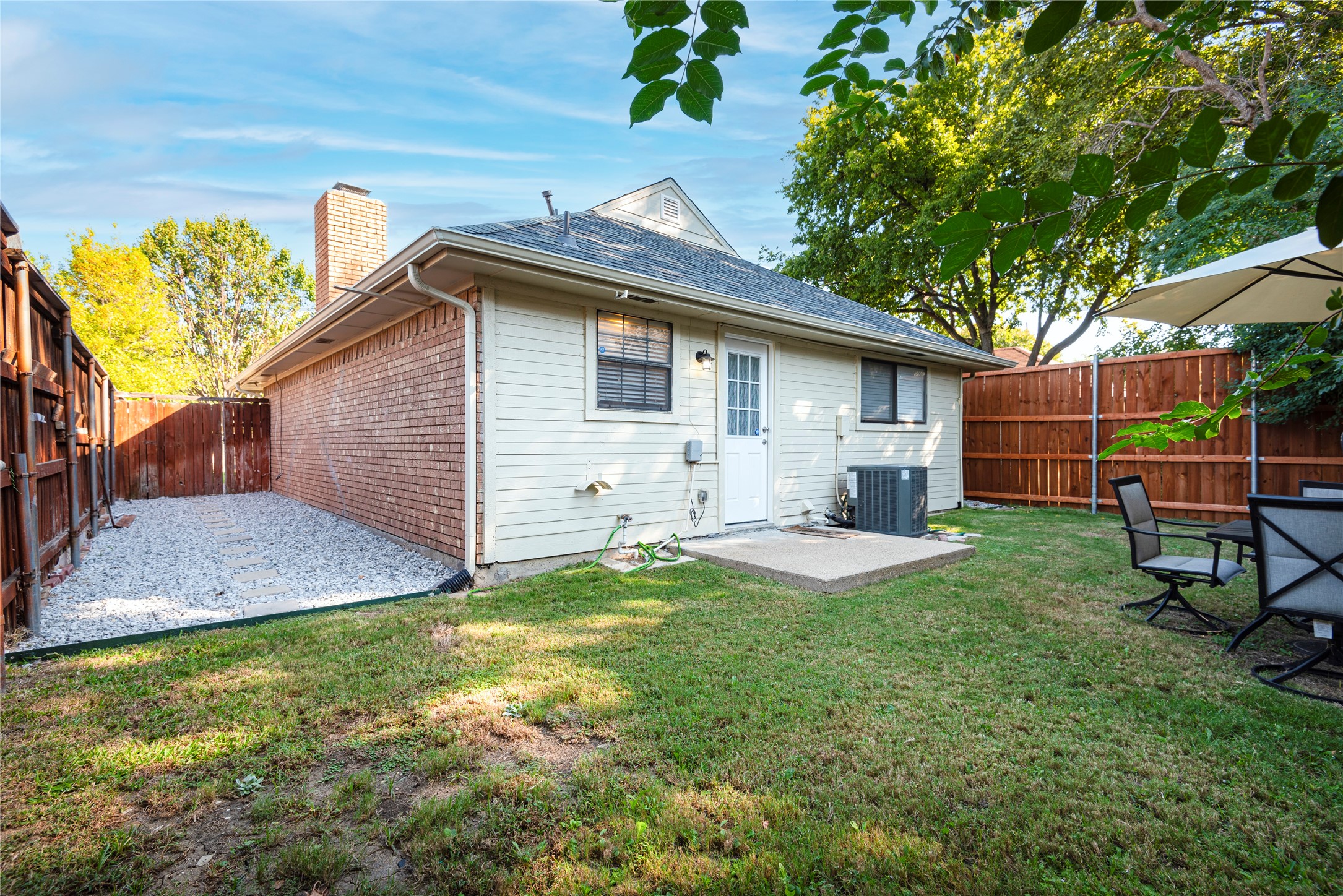 6910 Winding Creek Court Dallas TX 75252