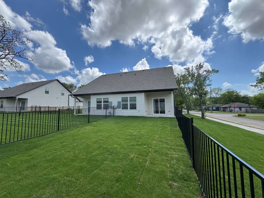 419 W Dulin Street Sherman TX 75090