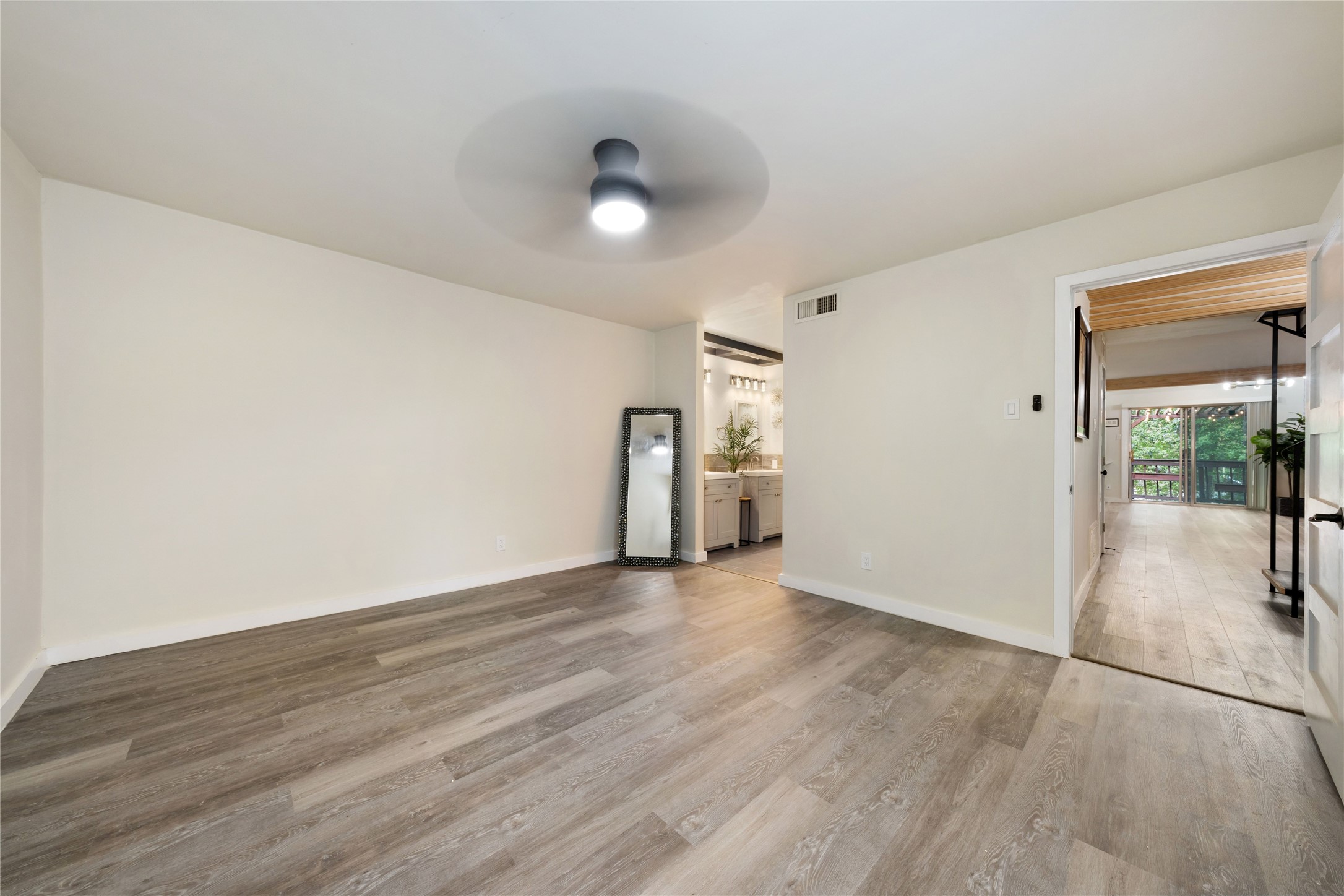 2703 Meadowstone Court Carrollton TX 75006