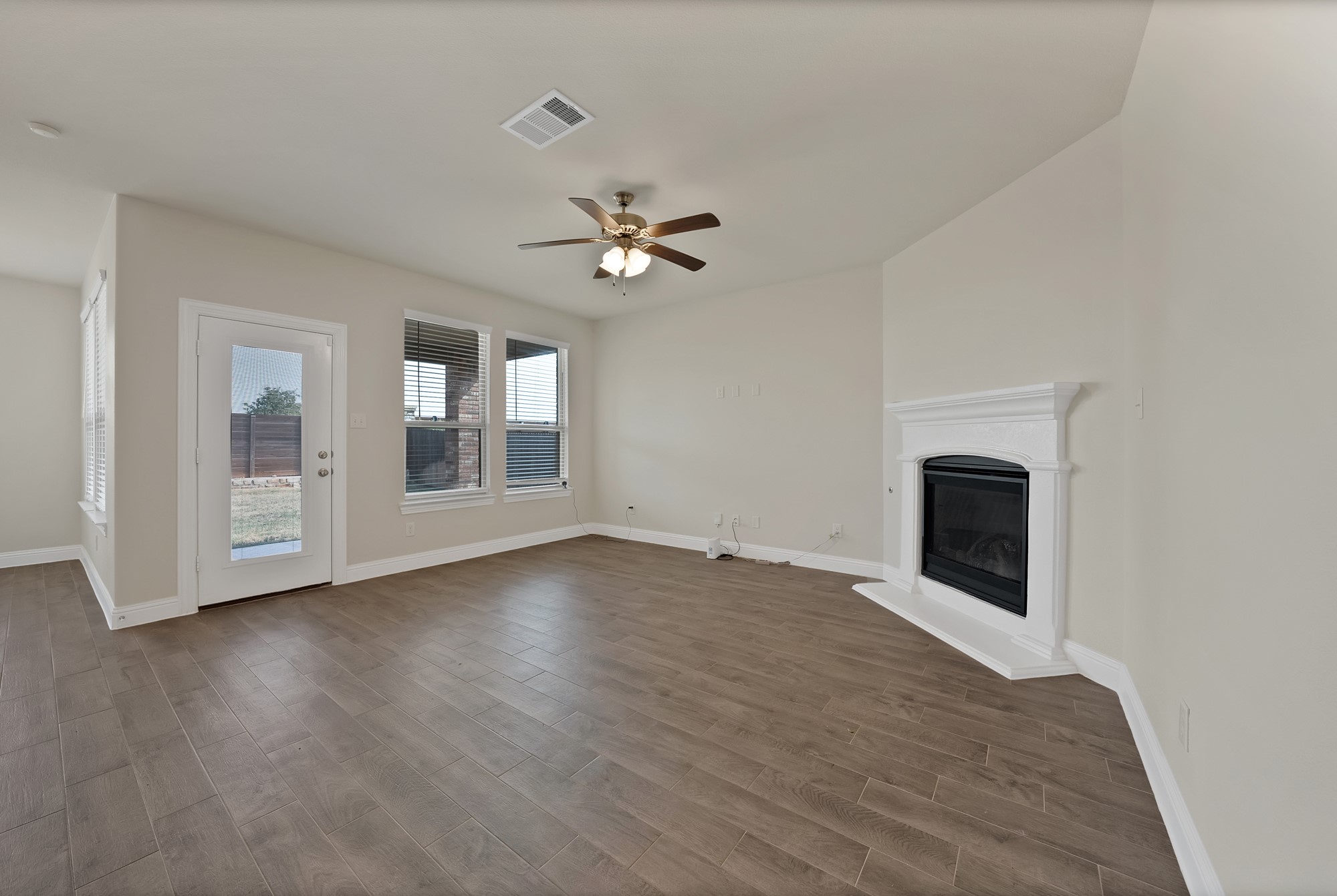 10401 Table Bluff Street Aubrey TX 76227