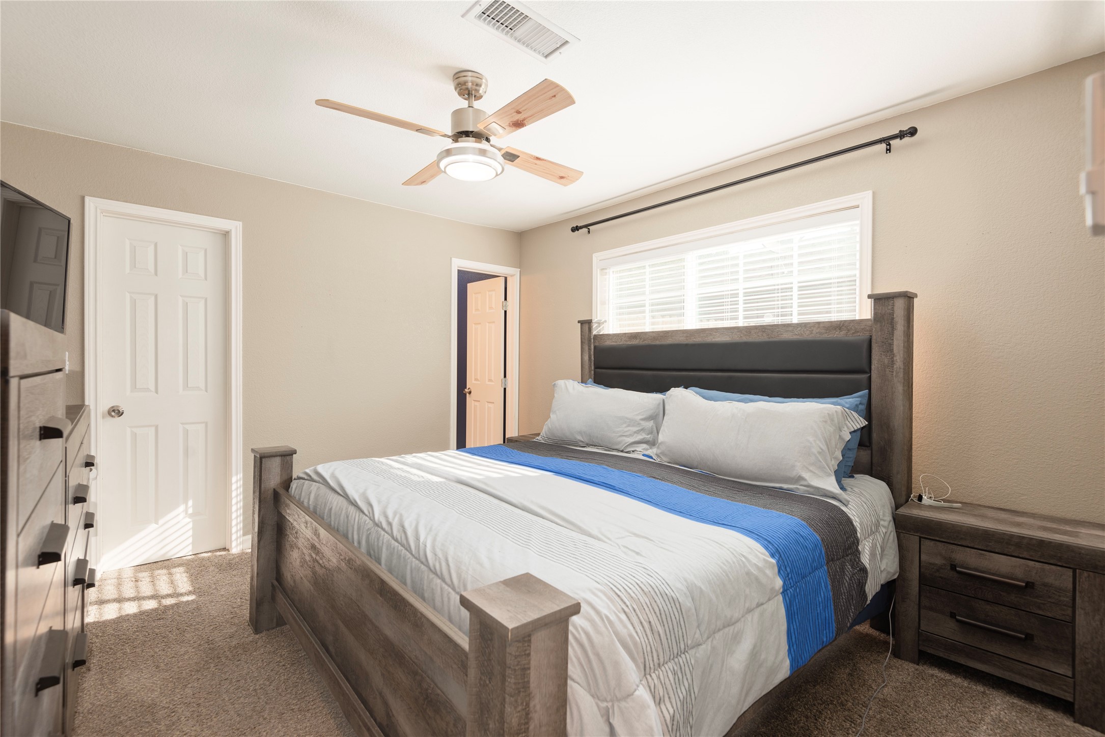 2211 Yewpon Drive Carrollton TX 75007