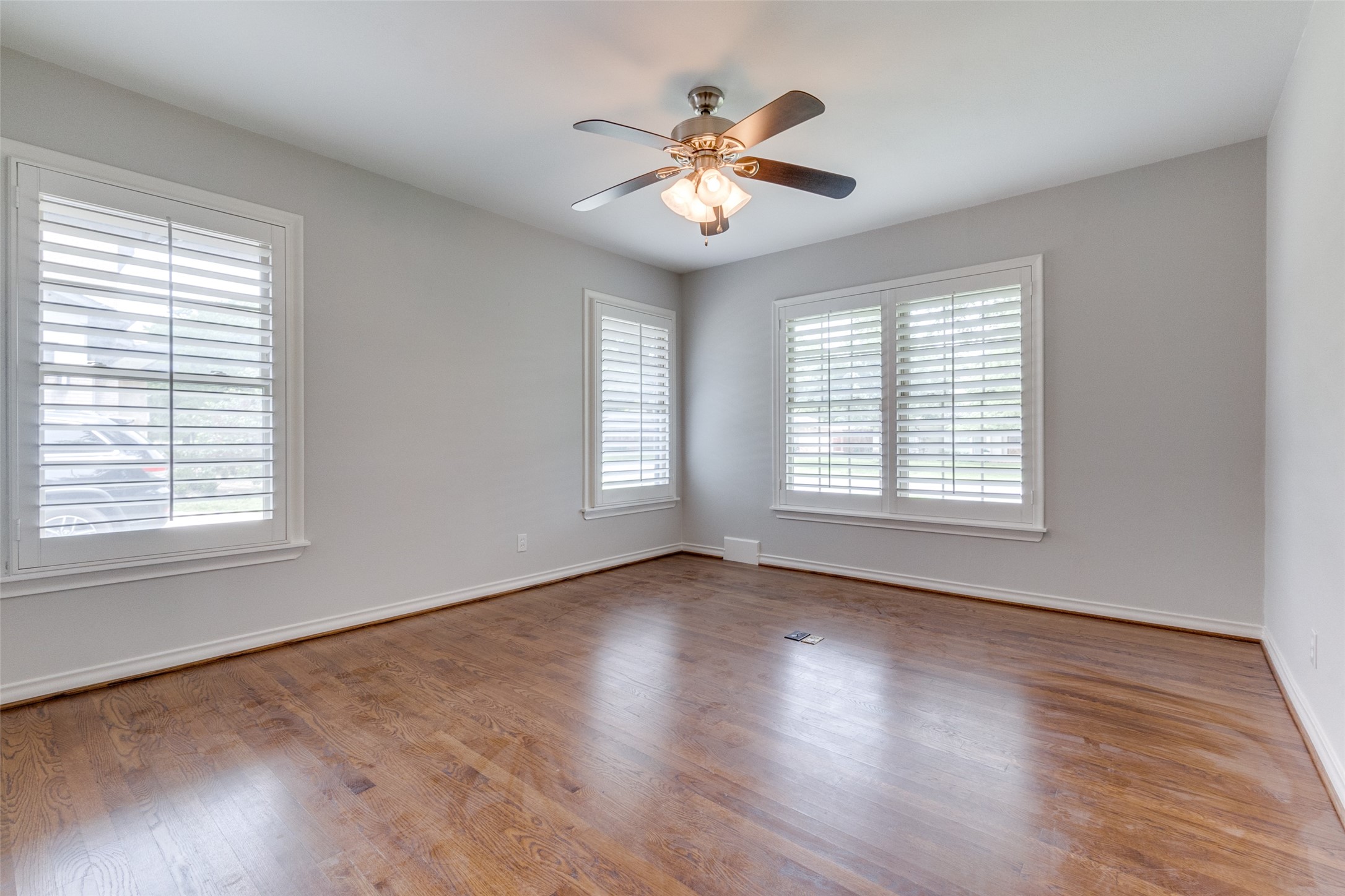 5919 Elderwood Drive Dallas TX 75230