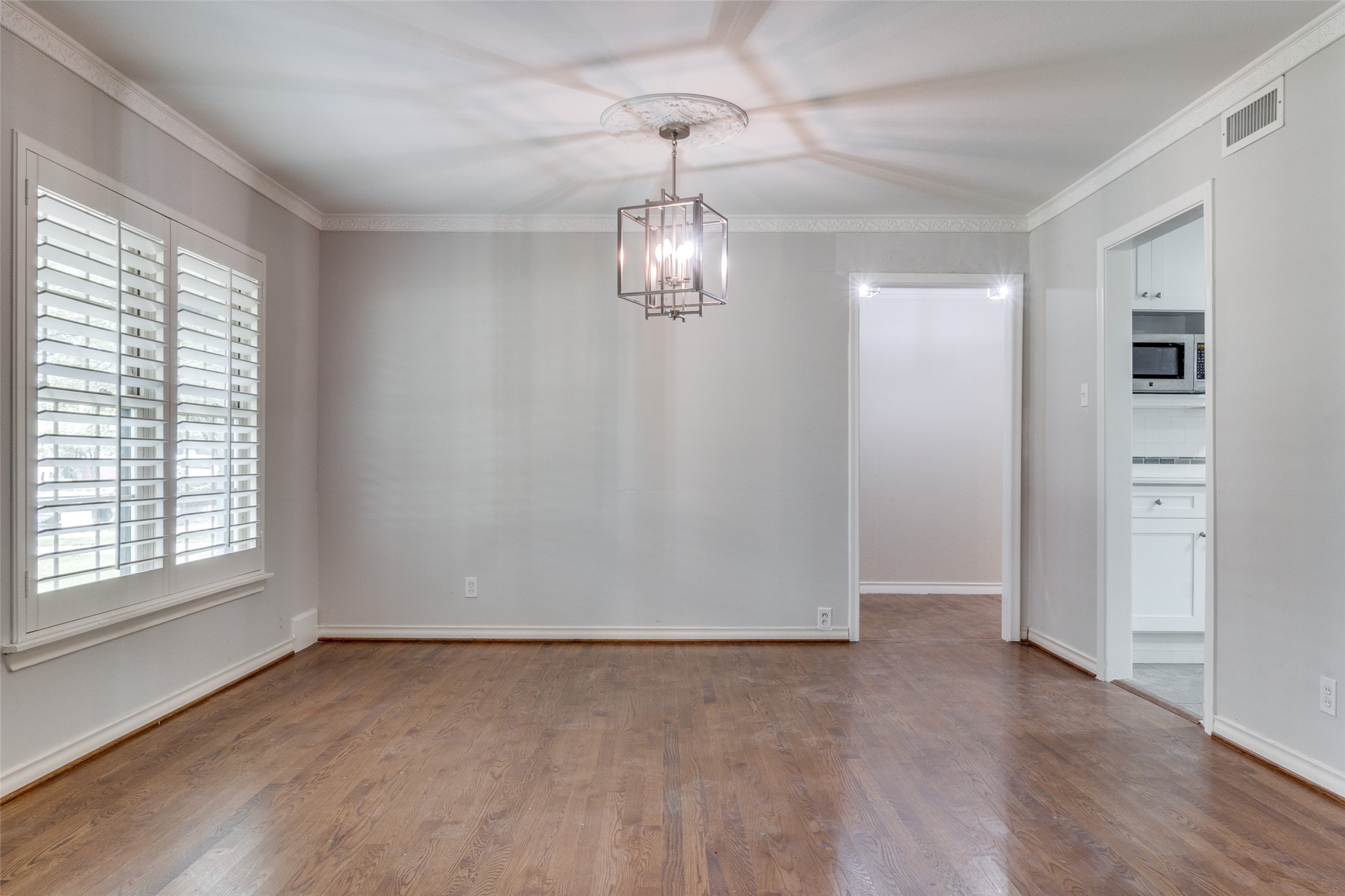 5919 Elderwood Drive Dallas TX 75230