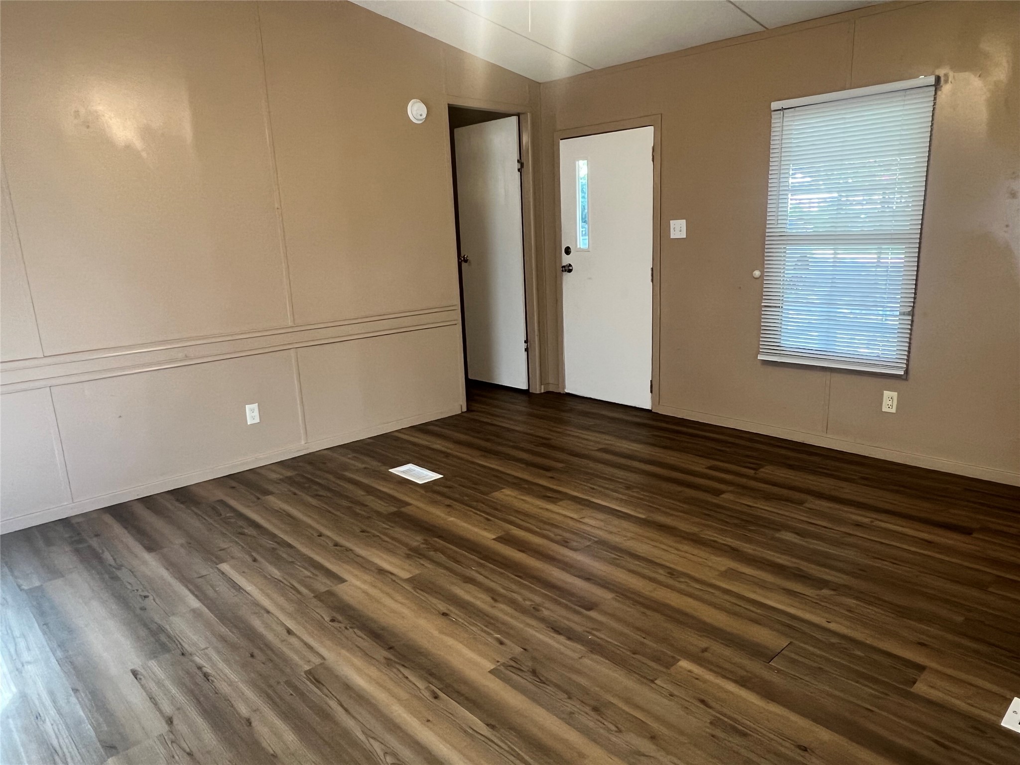 4528 Wildwood Circle Granbury TX 76049