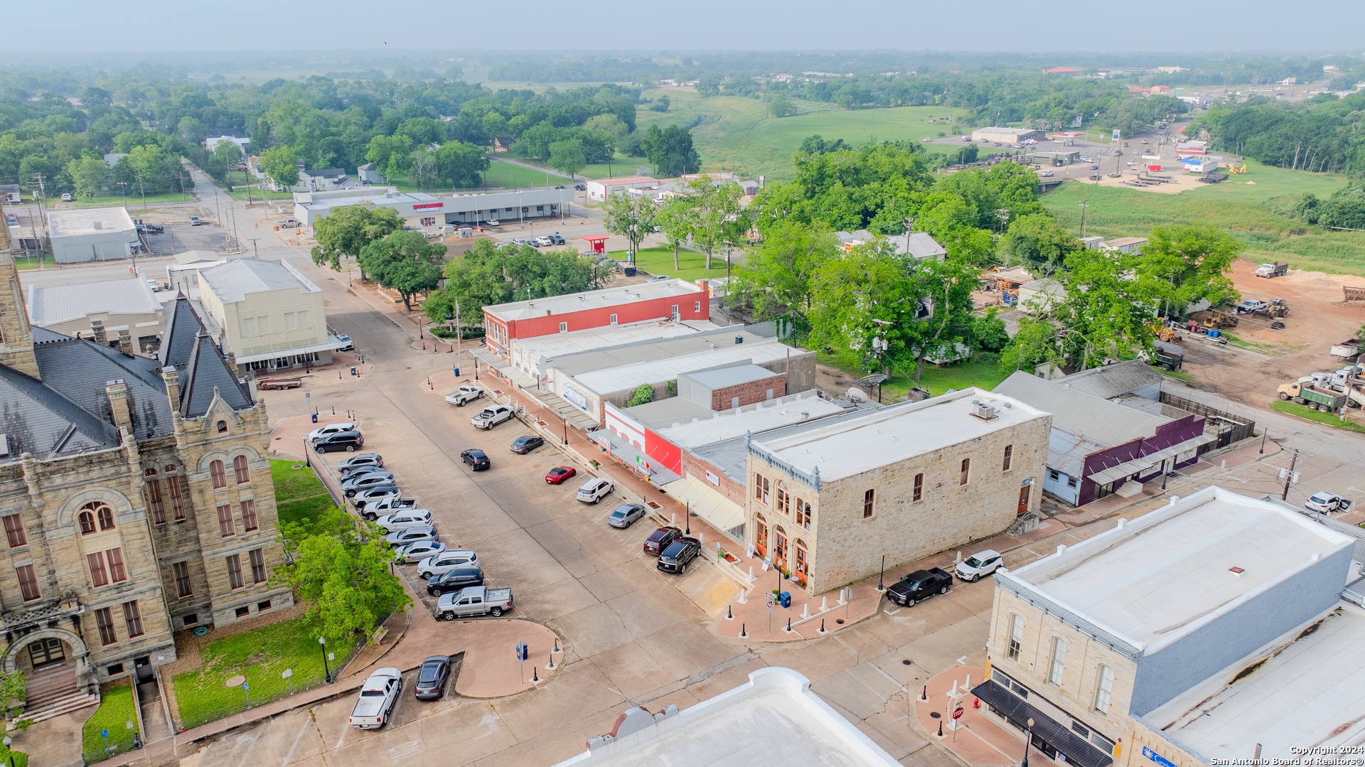 105 N Main Street Hallettsville TX 77964