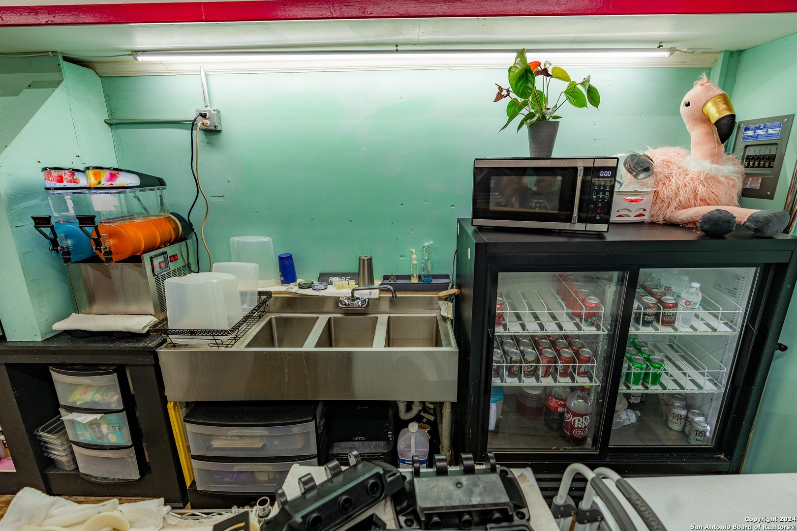 105 N Main Street Hallettsville TX 77964