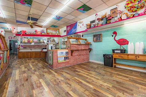 105 N Main Street Hallettsville TX 77964