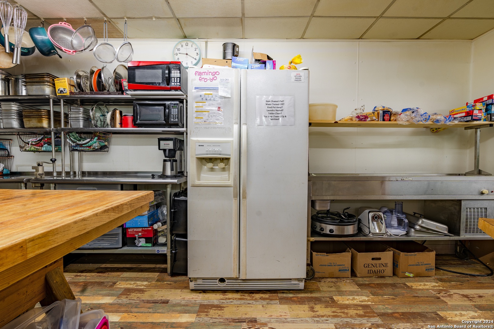 105 N Main Street Hallettsville TX 77964