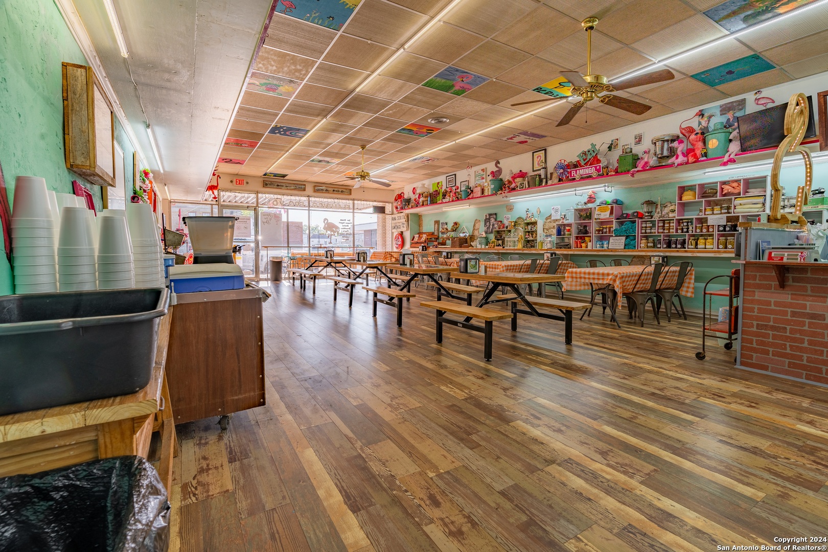 105 N Main Street Hallettsville TX 77964