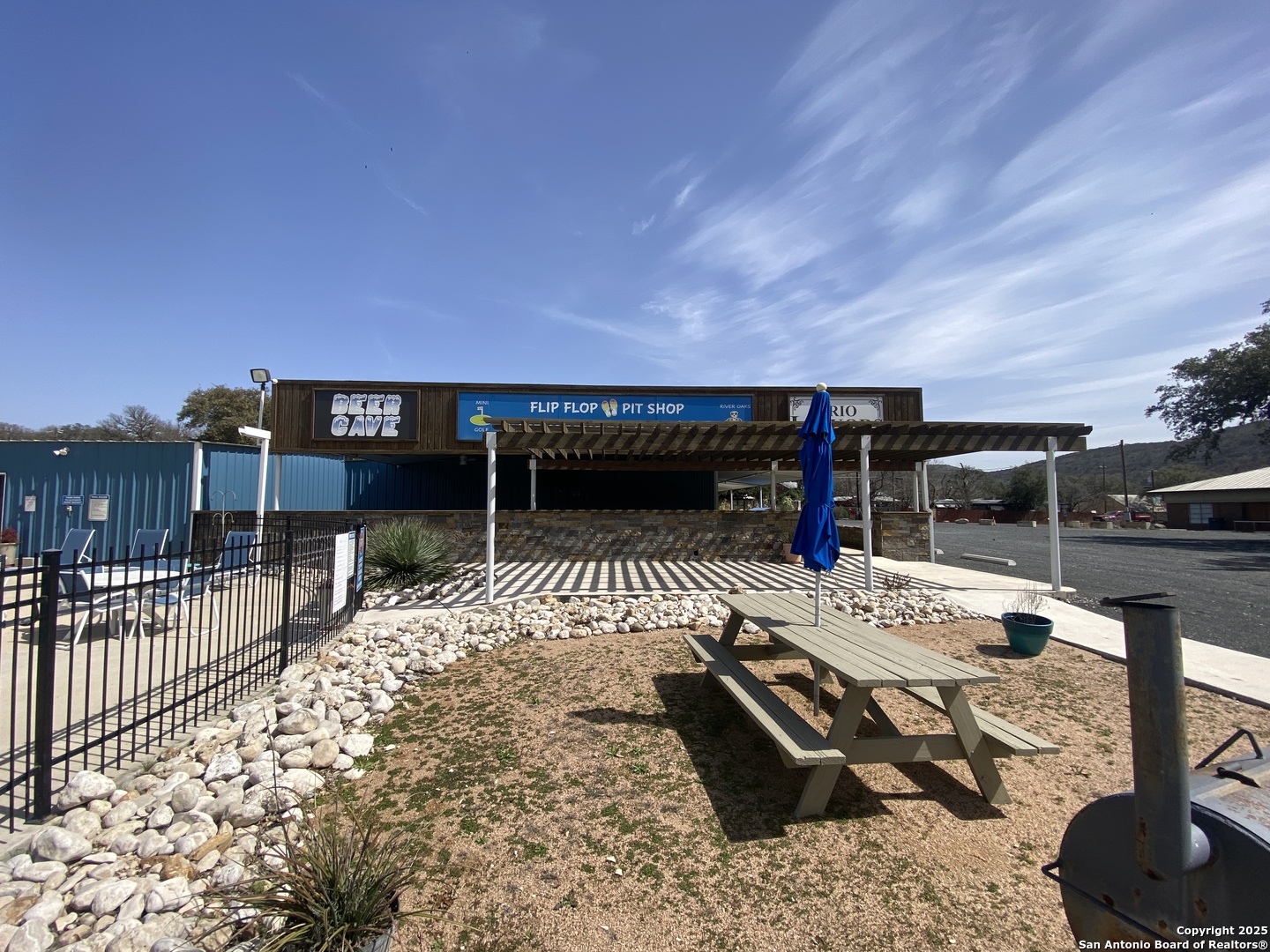 49 Encino Concan TX 78838