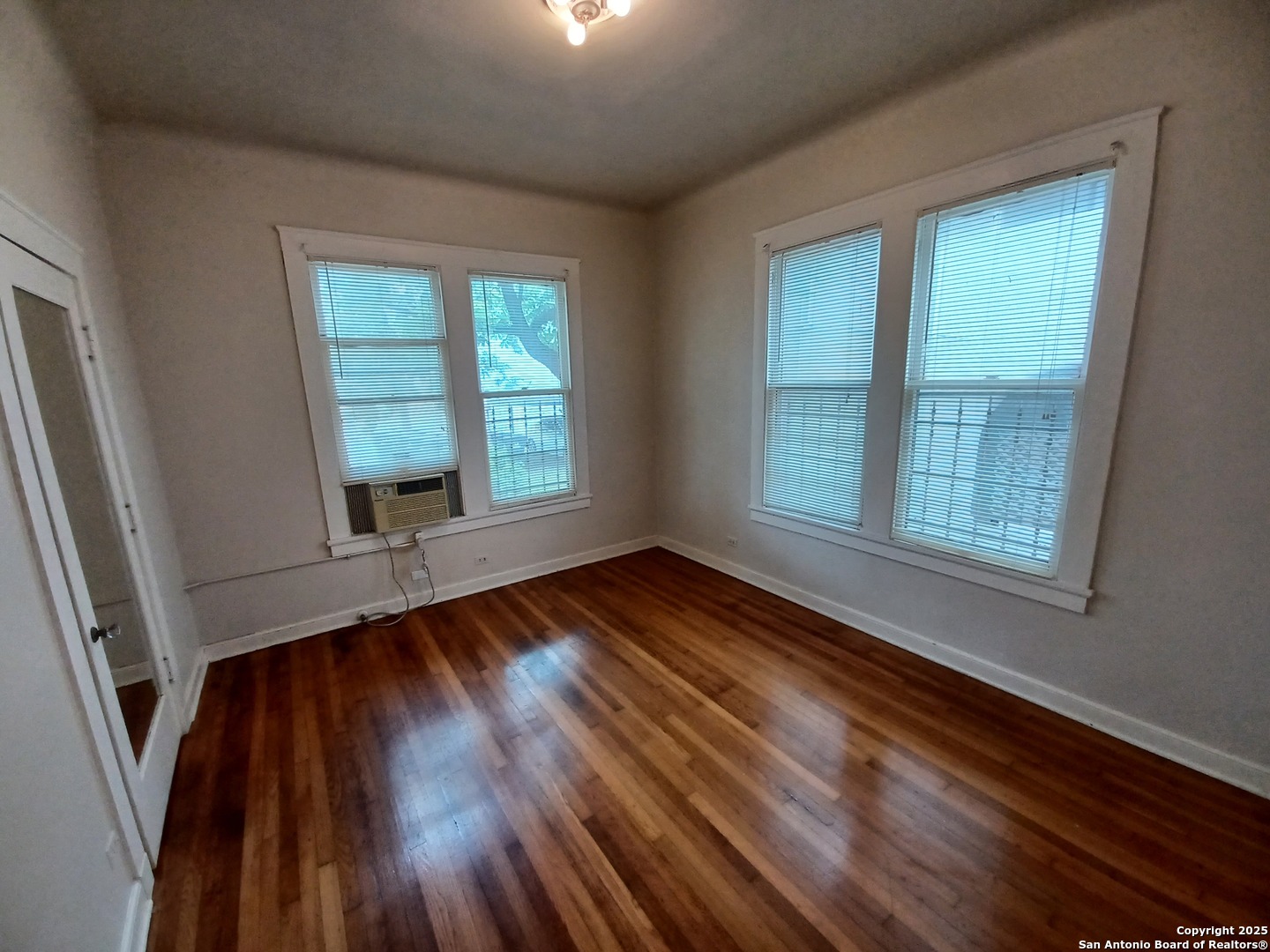 219 W Magnolia San Antonio TX 78212