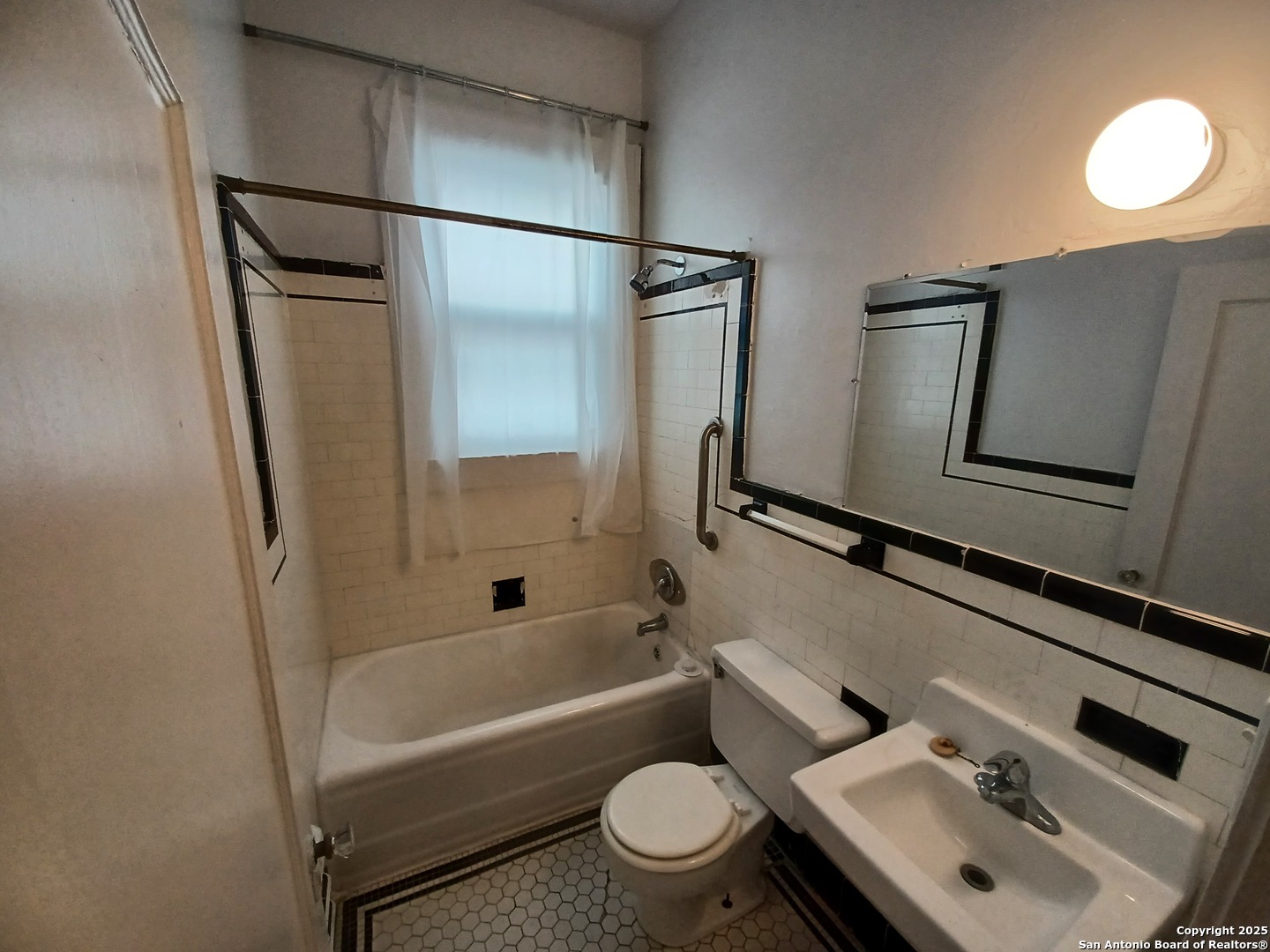 219 W Magnolia San Antonio TX 78212