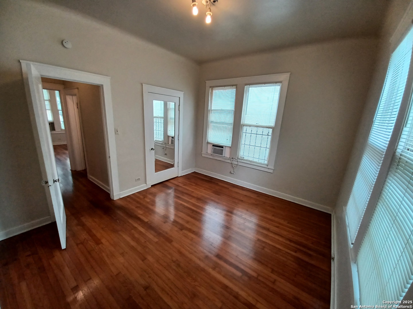 219 W Magnolia San Antonio TX 78212