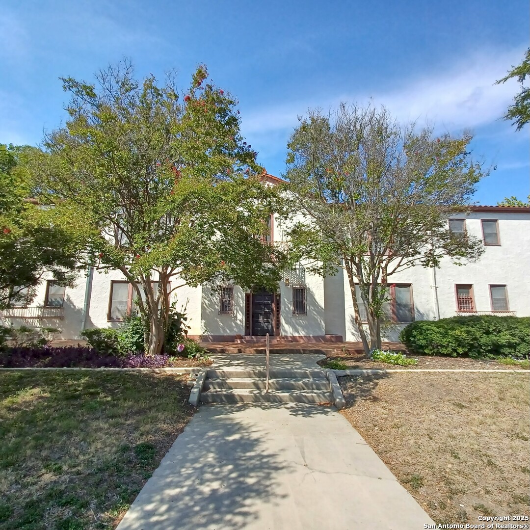 219 W Magnolia San Antonio TX 78212