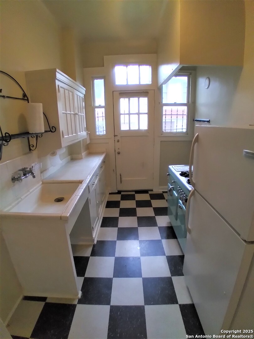 219 W Magnolia San Antonio TX 78212