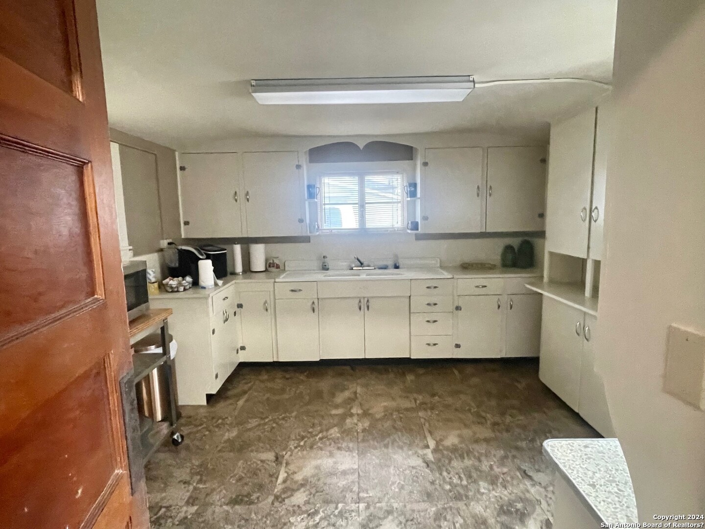 402 E San Antonio Avenue Boerne TX 78006