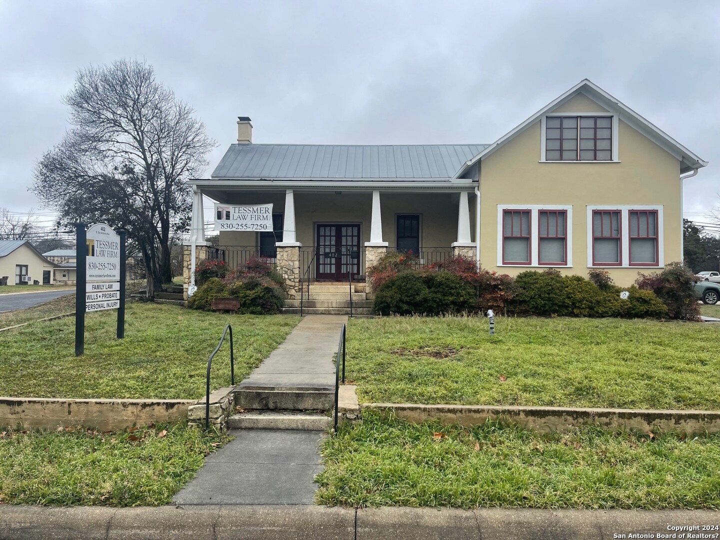 402 E San Antonio Avenue Boerne TX 78006