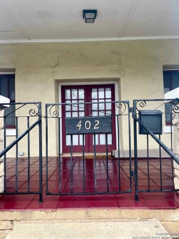 402 E San Antonio Avenue Boerne TX 78006
