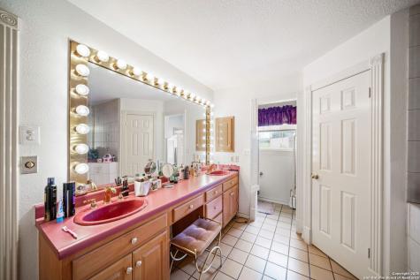 210 Tolle Road Cibolo TX 78108