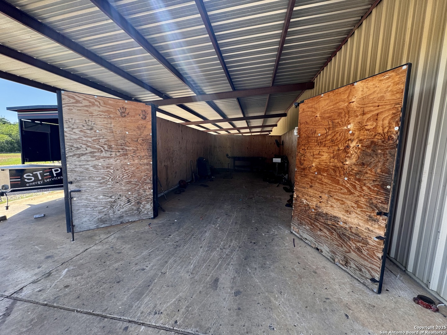 2410 Zanderson Jourdanton TX 78026