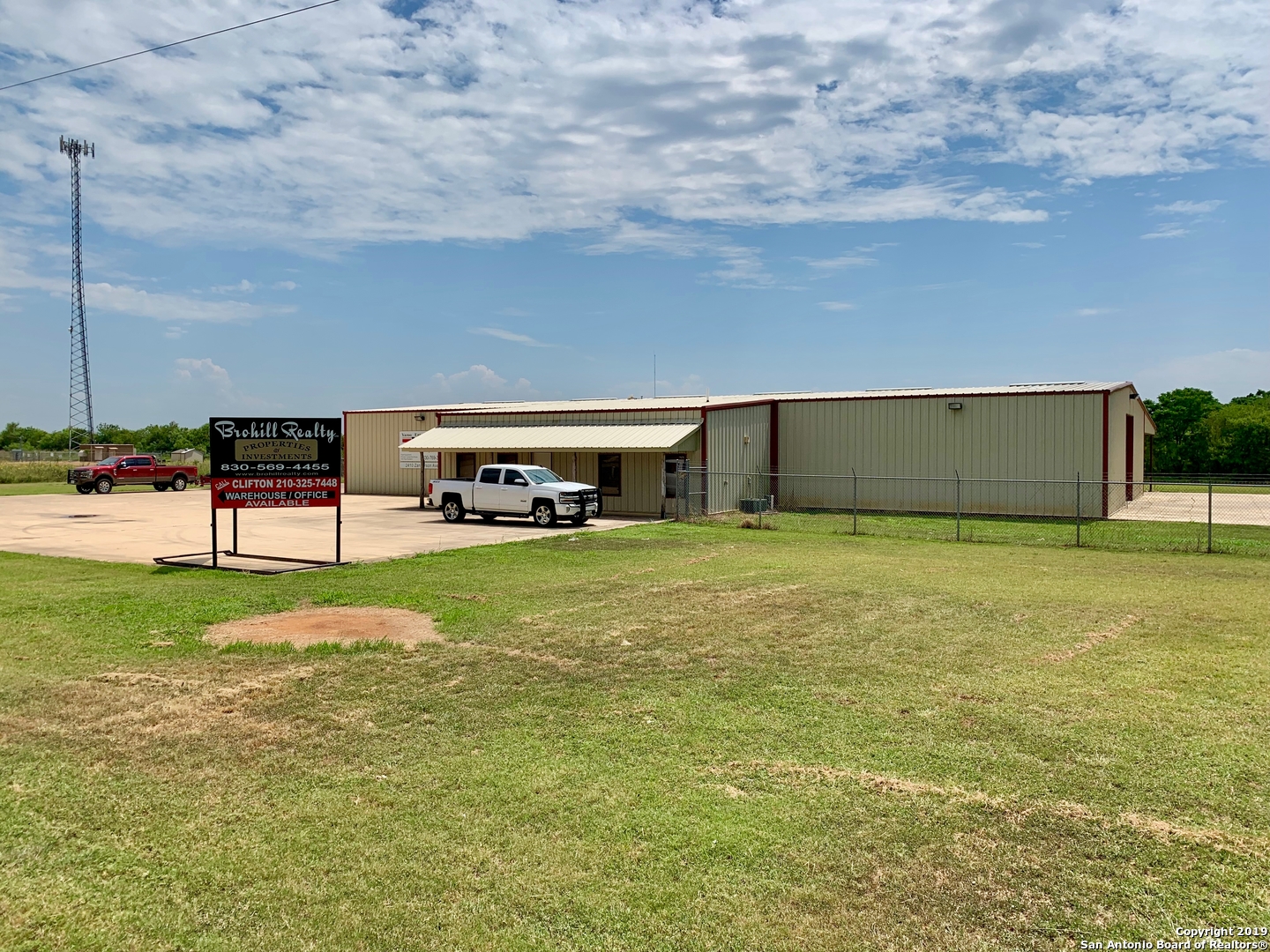 2410 Zanderson Jourdanton TX 78026