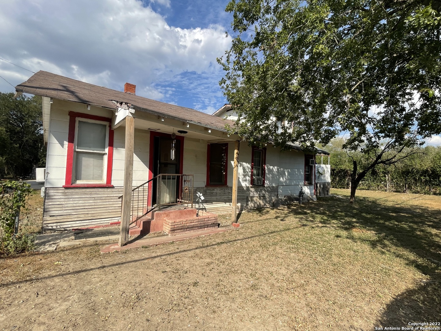 533 Briggs Avenue San Antonio TX 78211