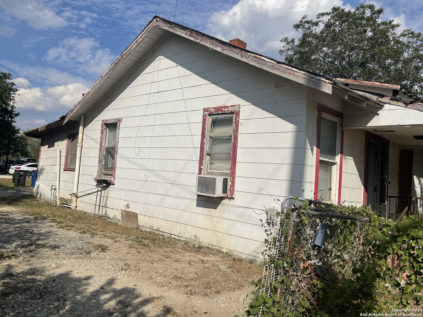 533 Briggs Avenue San Antonio TX 78211