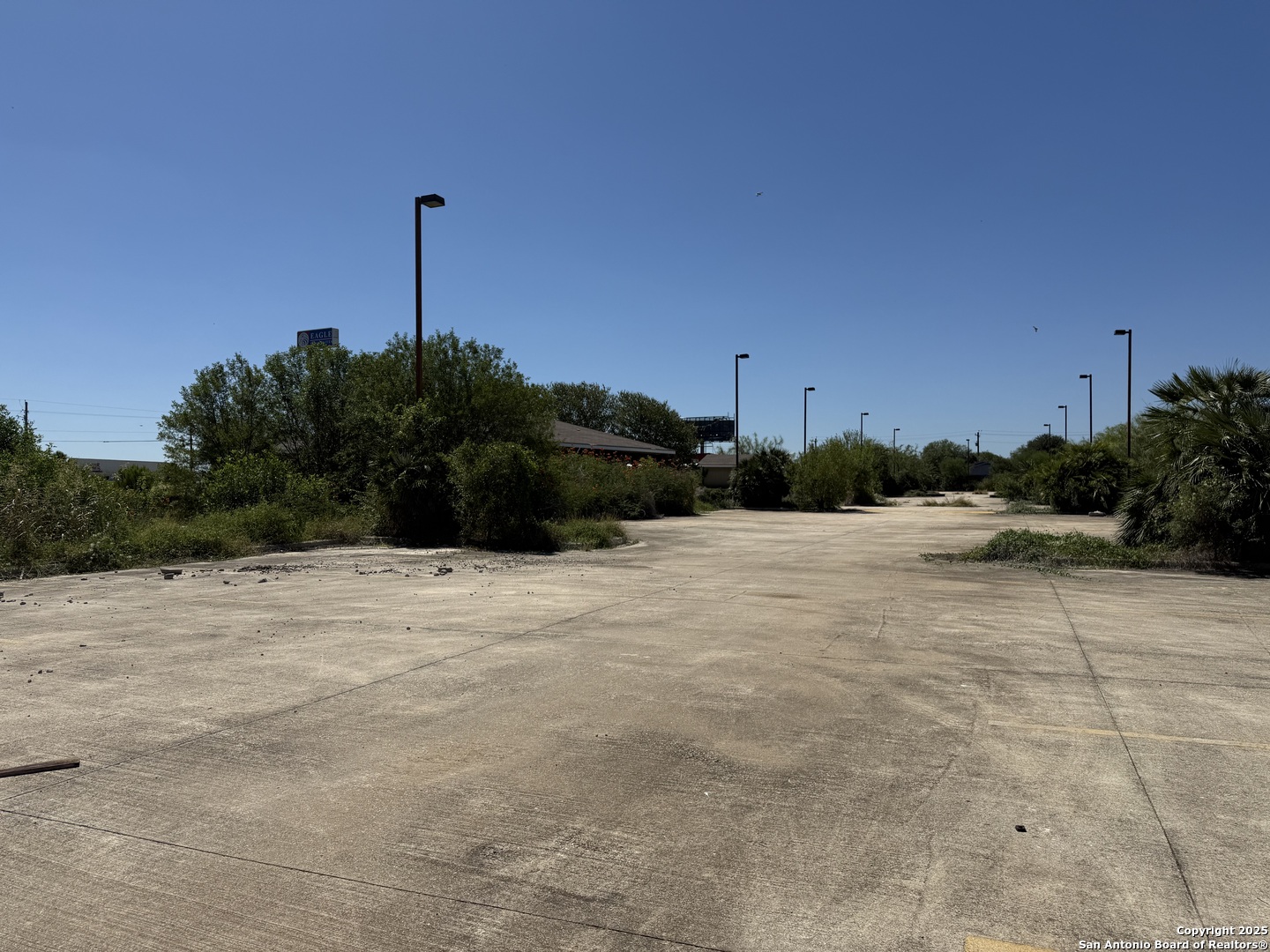 17360 S Ih 35 Dilley TX 78017