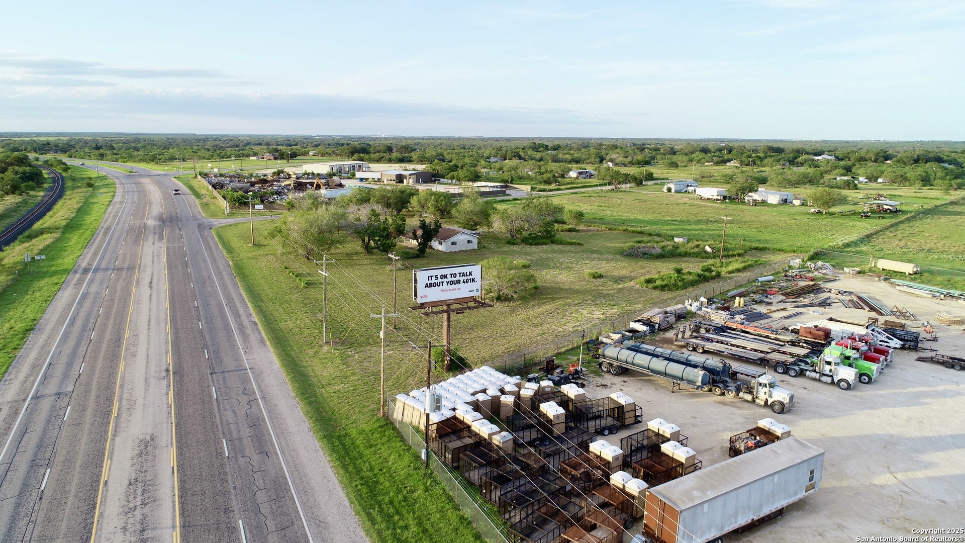 3768 Second Street Pleasanton TX 78064