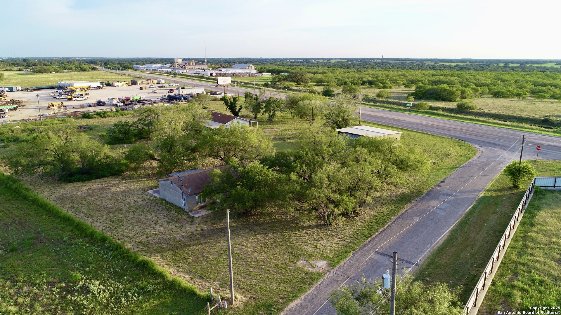 3768 Second Street Pleasanton TX 78064