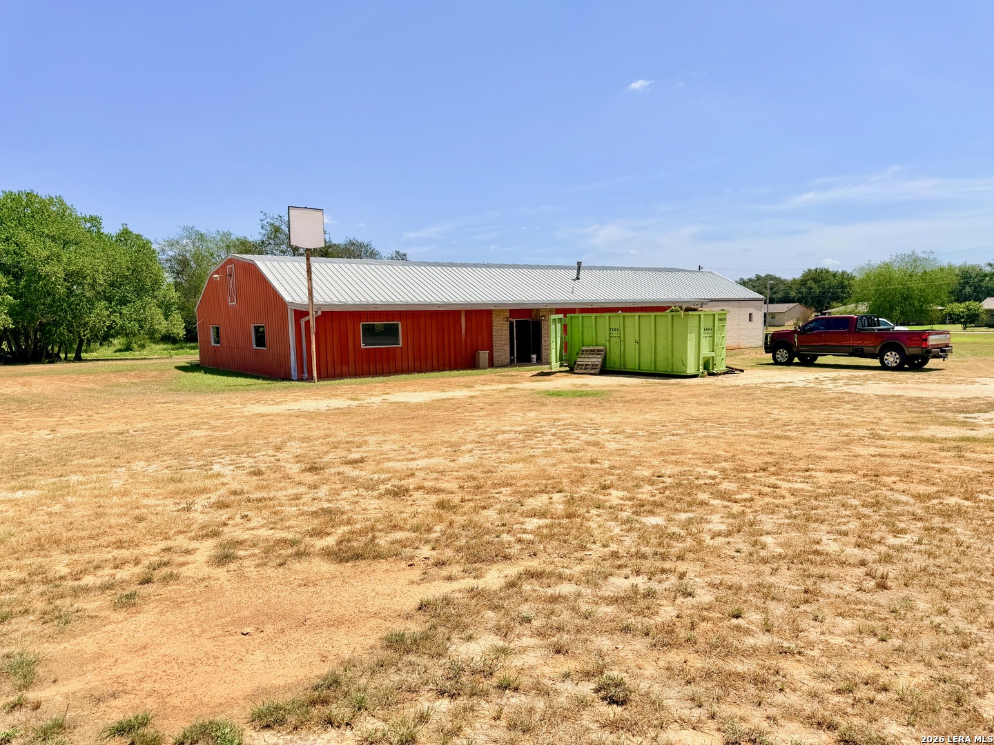 3105 Zanderson Avenue Jourdanton TX 78026