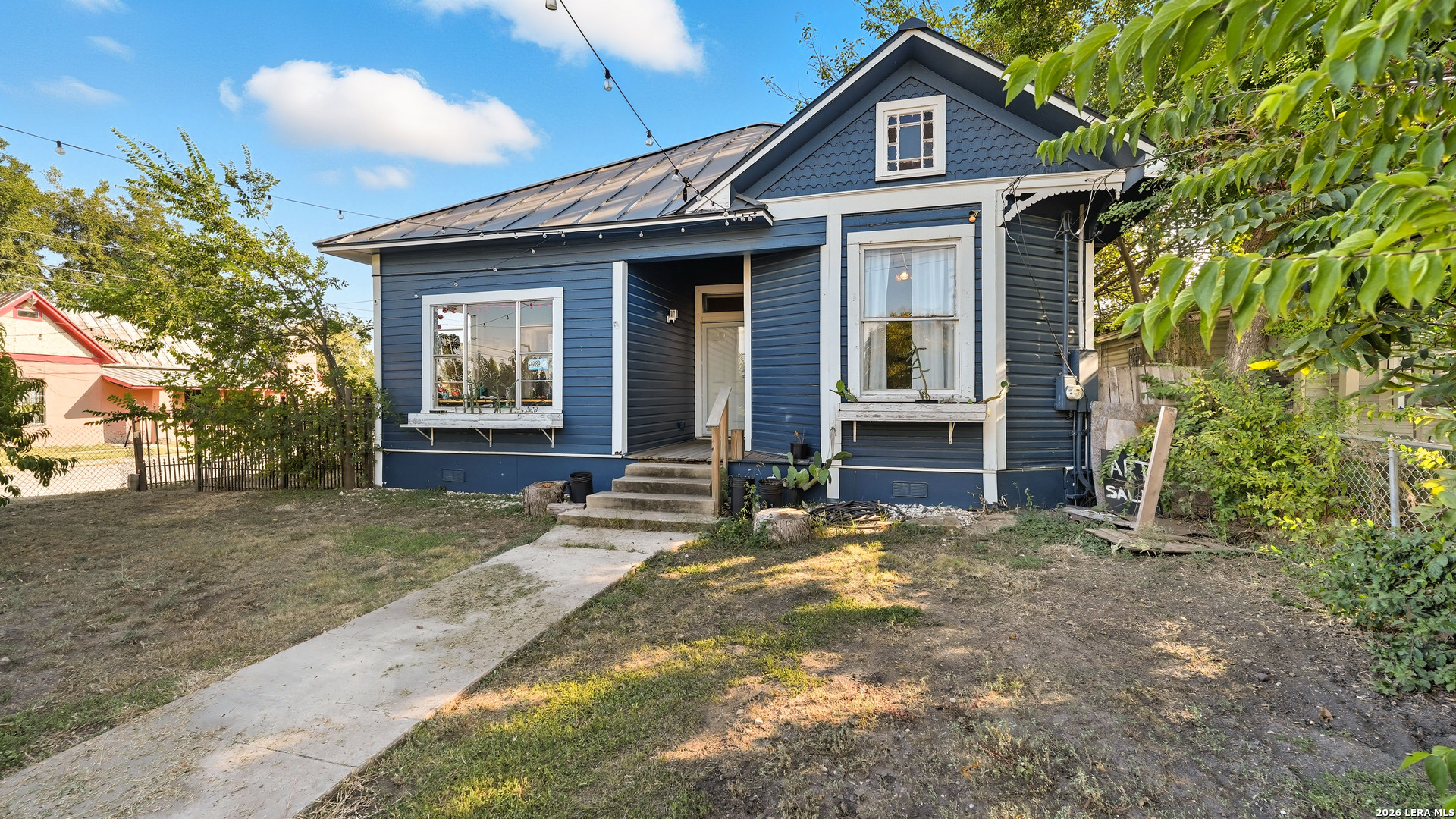 1502 Buena Vista San Antonio TX 78207